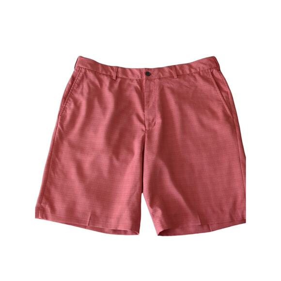 Walter Hagen Men’s 40 Perfect 11 Golf Shorts Wrinkle Resistant Soft Red - Picture 1 of 9